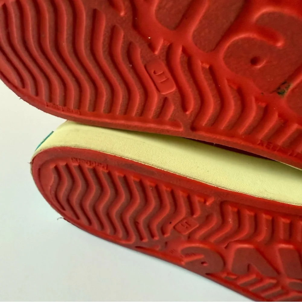 Native Jefferson Slip-On Shoe Torch Red/Bone White J1